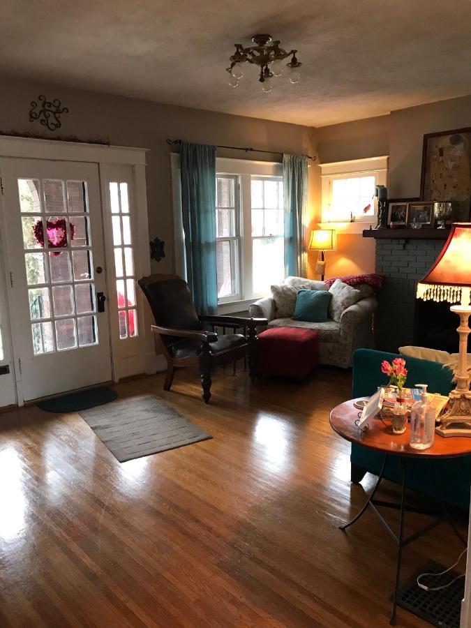 Charming Home In Derby City Louisville Bagian luar foto